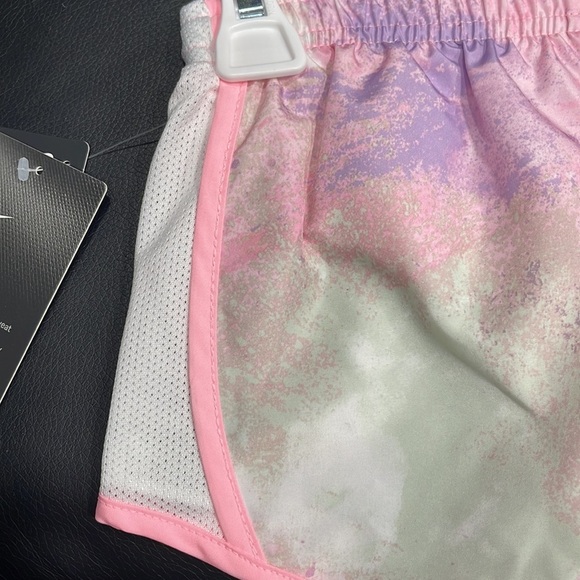 Nike short - Picture 4 of 9